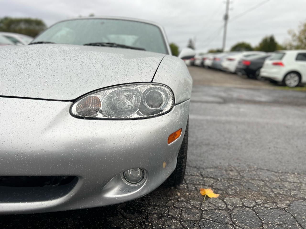 2003 Mazda Miata MX-5 conv manual Photo9