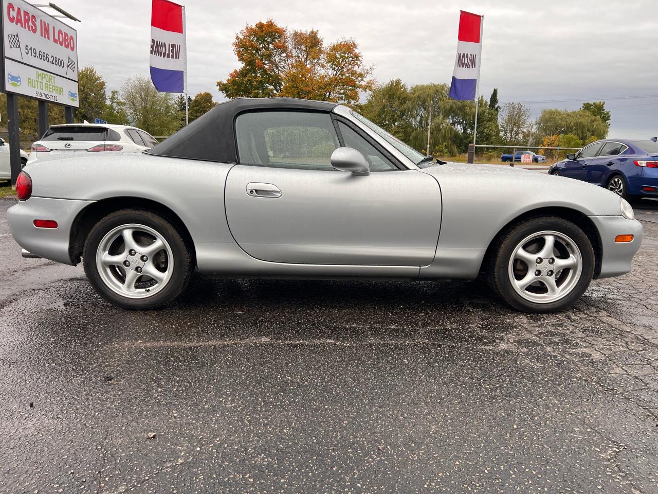 2003 Mazda Miata MX-5 conv manual Photo2