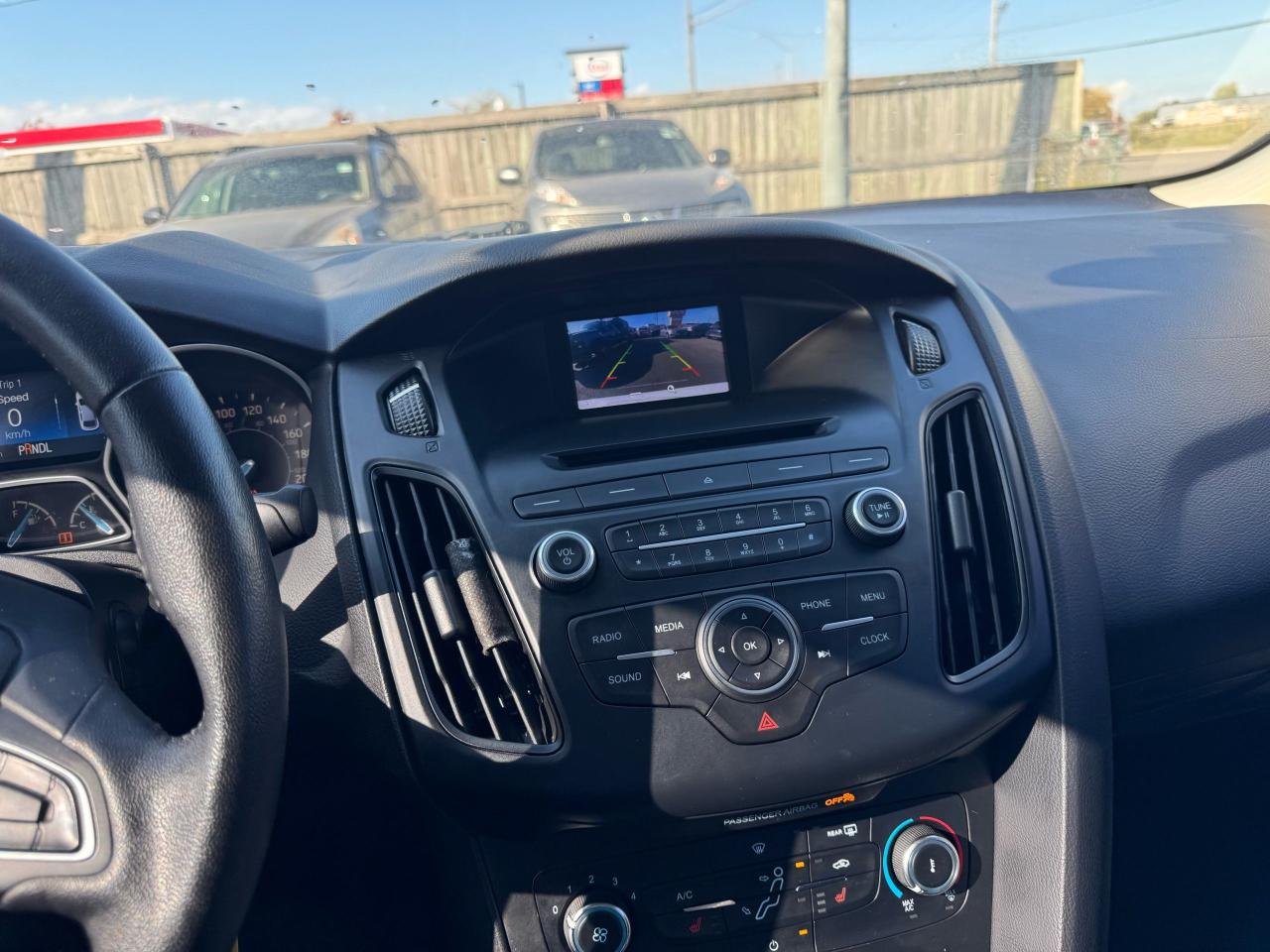 2016 Ford Focus SE, WELL MAINTAINED, ONLY 114KMS, CERTIFIED - Photo #16