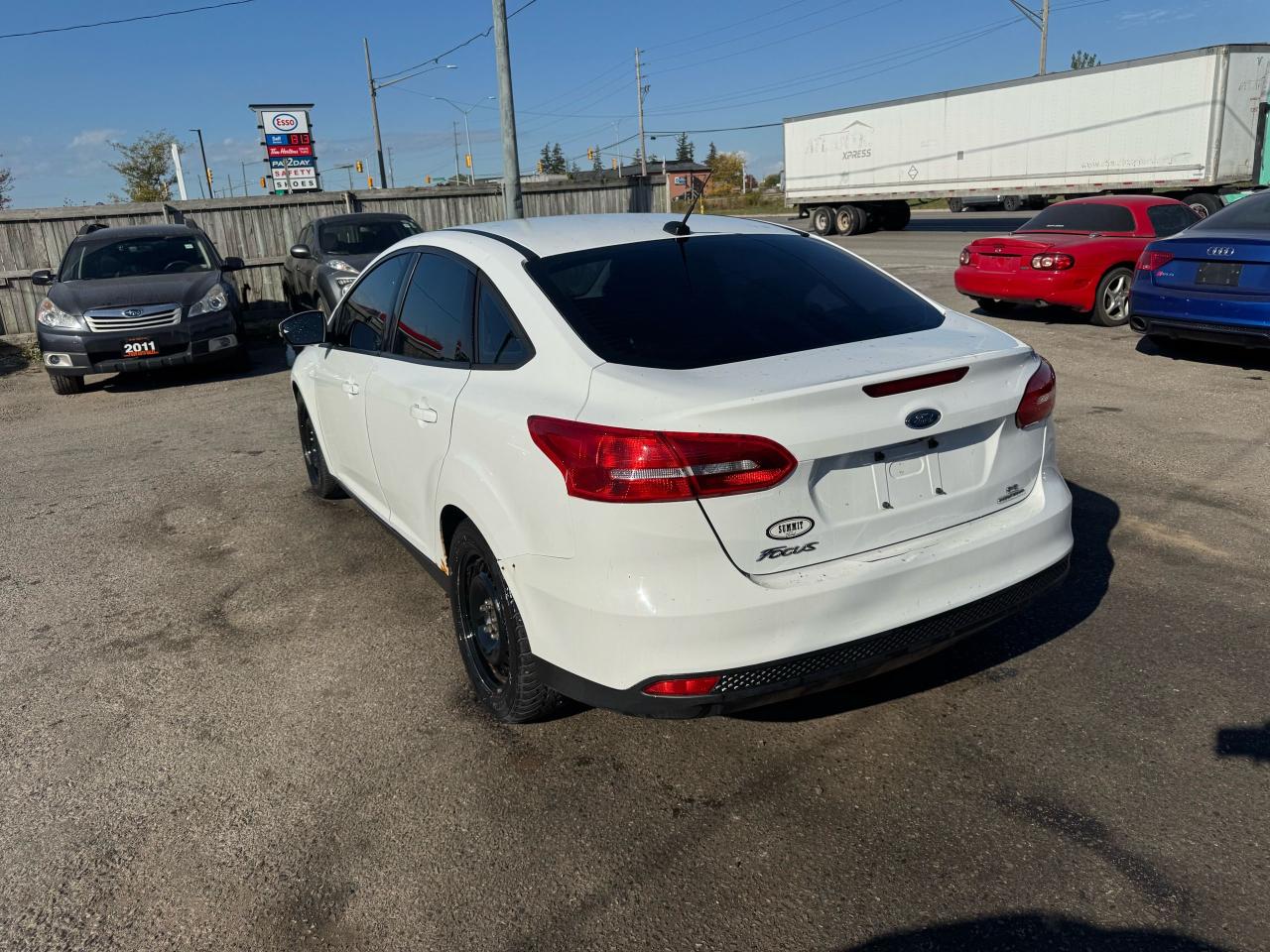 2016 Ford Focus SE, WELL MAINTAINED, ONLY 114KMS, CERTIFIED - Photo #3