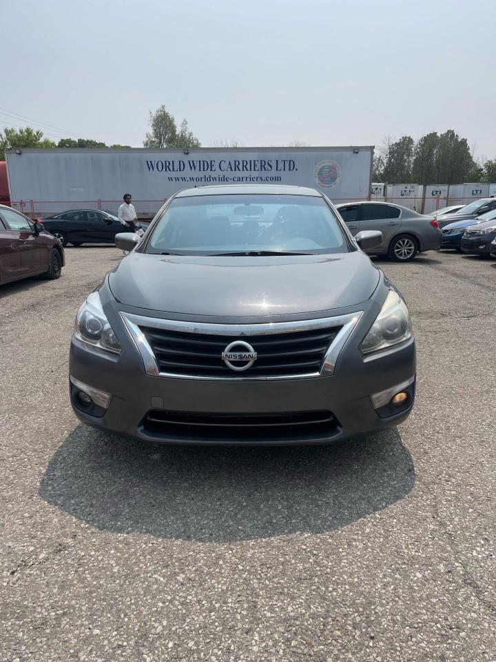 2015 Nissan Altima 2.5 SV - Photo #2