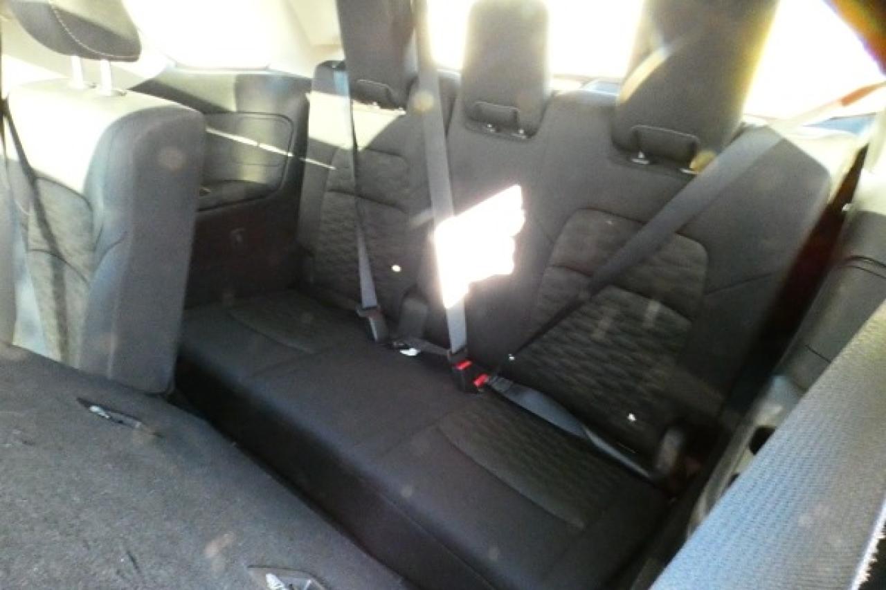 2024 Nissan Pathfinder SV 4WD w/Htd cloth, pano S/R, BUC - Photo #9