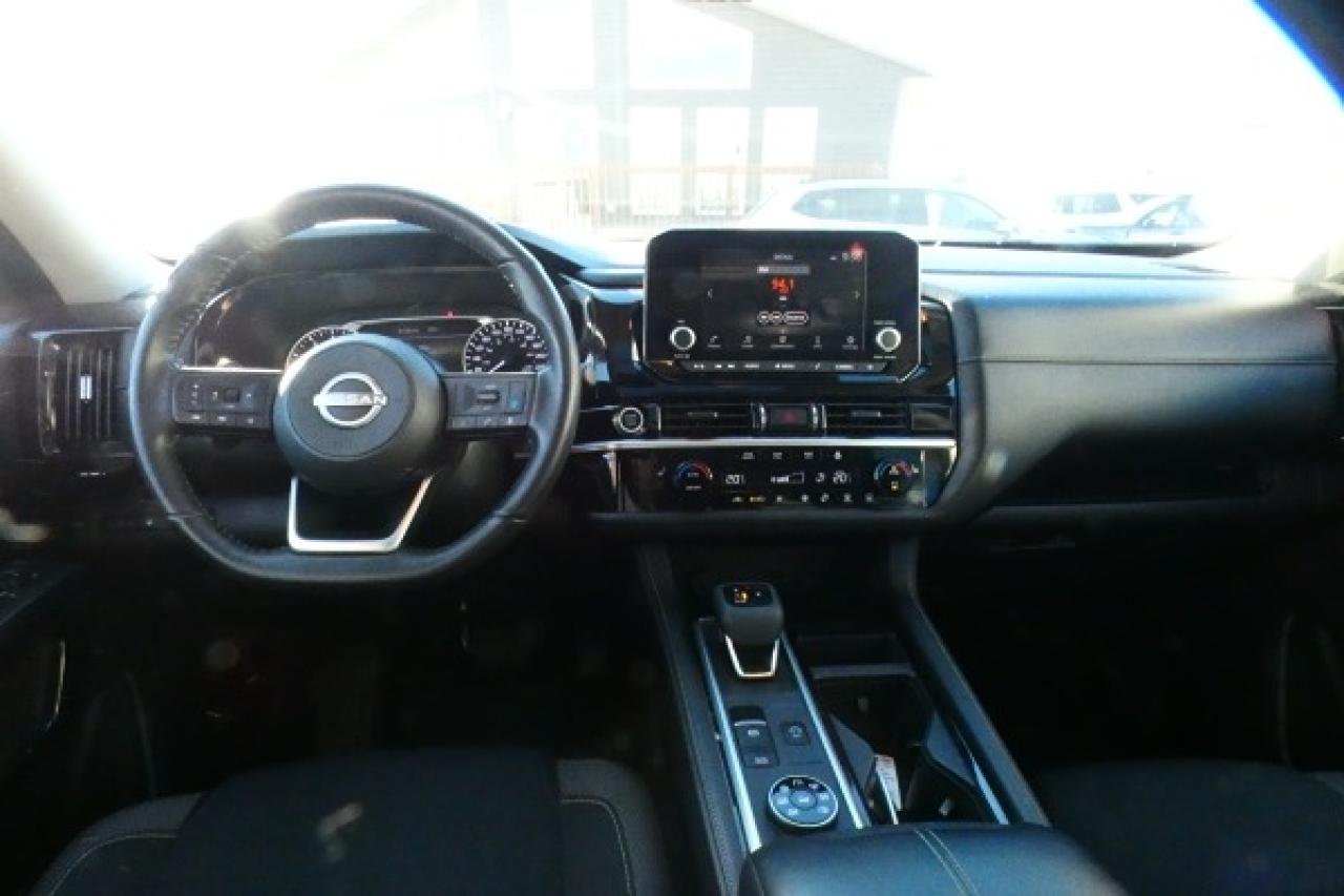 2024 Nissan Pathfinder SV 4WD w/Htd cloth, pano S/R, BUC - Photo #12