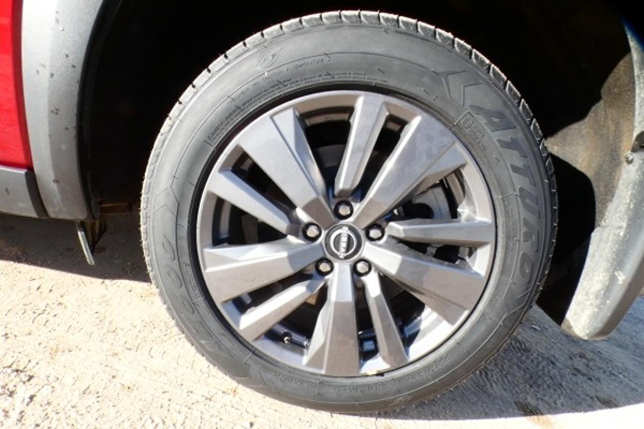 2024 Nissan Pathfinder SV 4WD w/Htd cloth, pano S/R, BUC - Photo #19