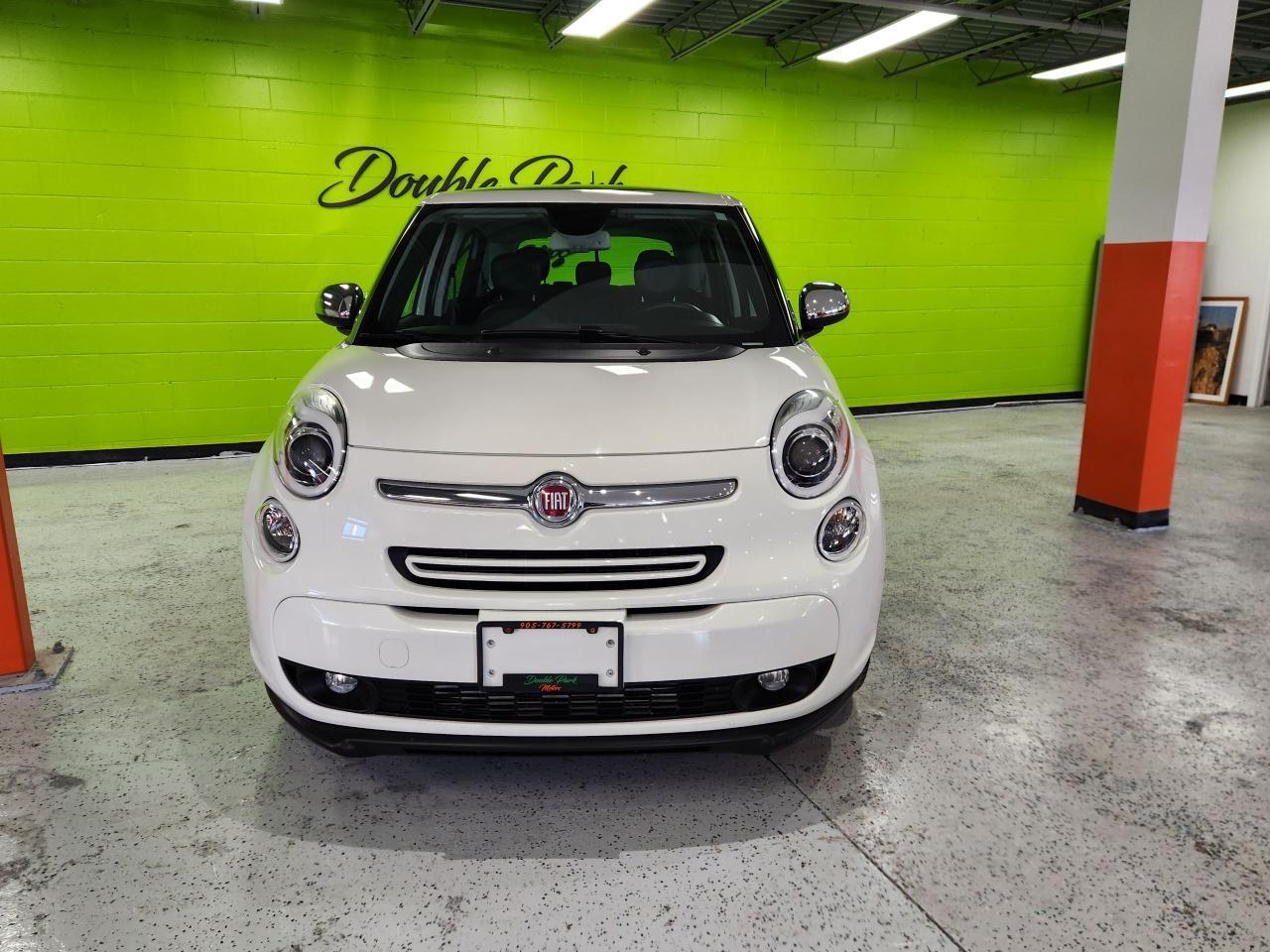 2014 Fiat 500L Lounge Sunroof Leather Rear Cam Heated Seats - Photo #4