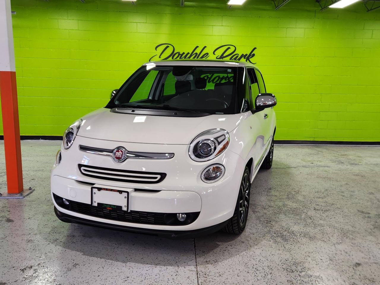 2014 Fiat 500L Lounge Sunroof Leather Rear Cam Heated Seats - Photo #2