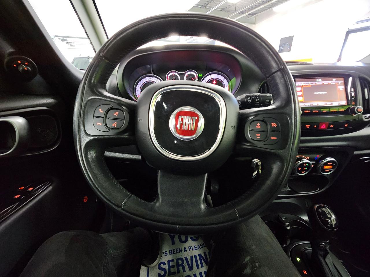 2014 Fiat 500L Lounge Sunroof Leather Rear Cam Heated Seats - Photo #36