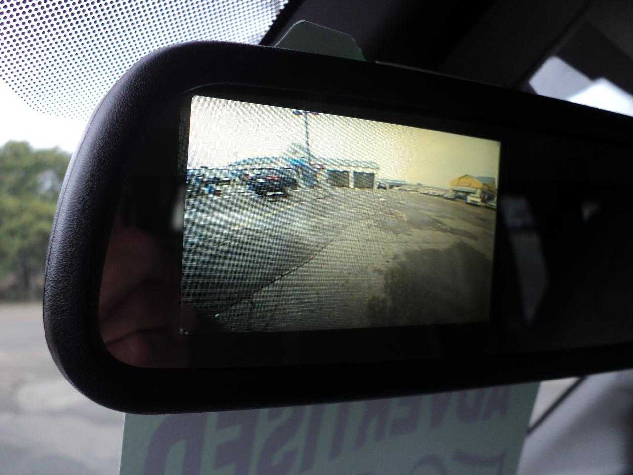 2023 GMC Savana LT 3500 RWD 4.3L6cyl 15Passenger 155"WB BackUpCam - Photo #24