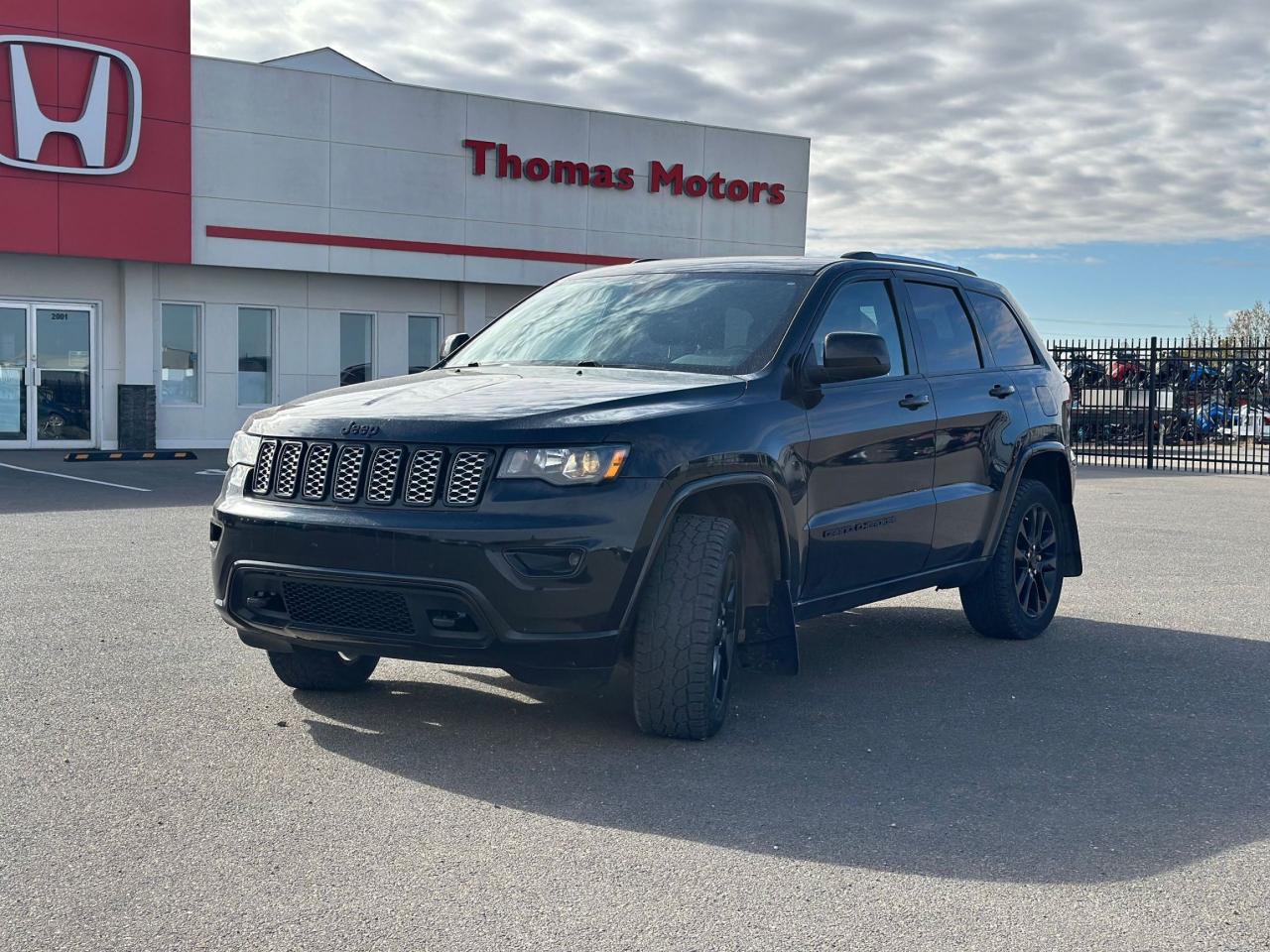 Used 2021 Jeep Grand Cherokee ALTITUDE 4X4 for sale in Mississauga, ON