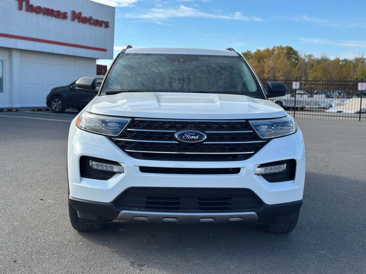 2021 Ford Explorer XLT 4WD Photo1