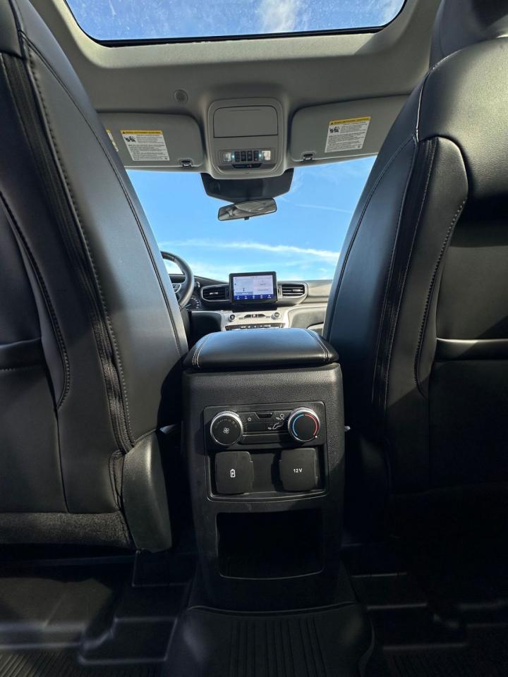 2021 Ford Explorer XLT 4WD Photo