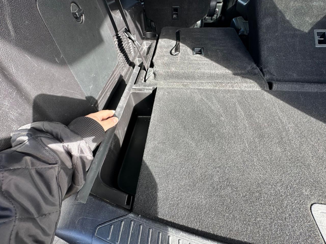 2021 Ford Explorer XLT 4WD Photo