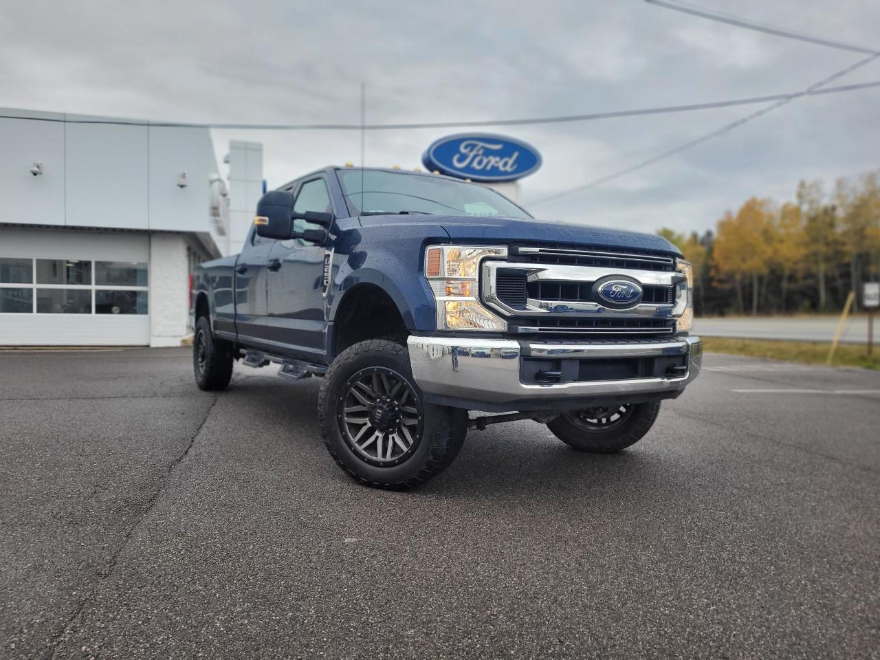 2020 Ford F-250 Super Duty XLT 4X4 SUPERCREW W/ 8FT BOX Photo0