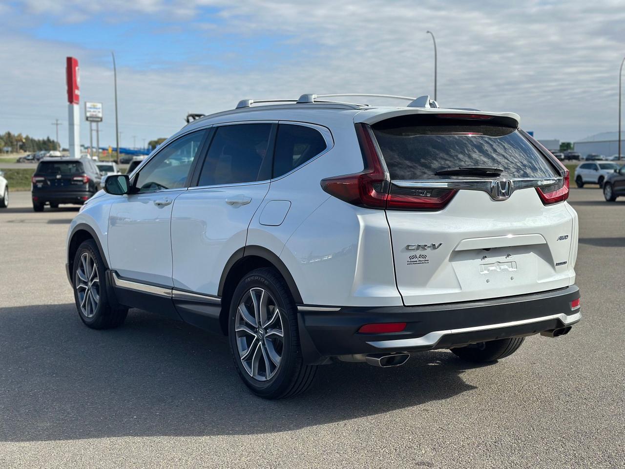 2021 Honda CR-V Touring AWD Photo3