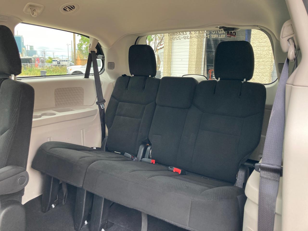 2015 Dodge Grand Caravan SXT - Photo #16