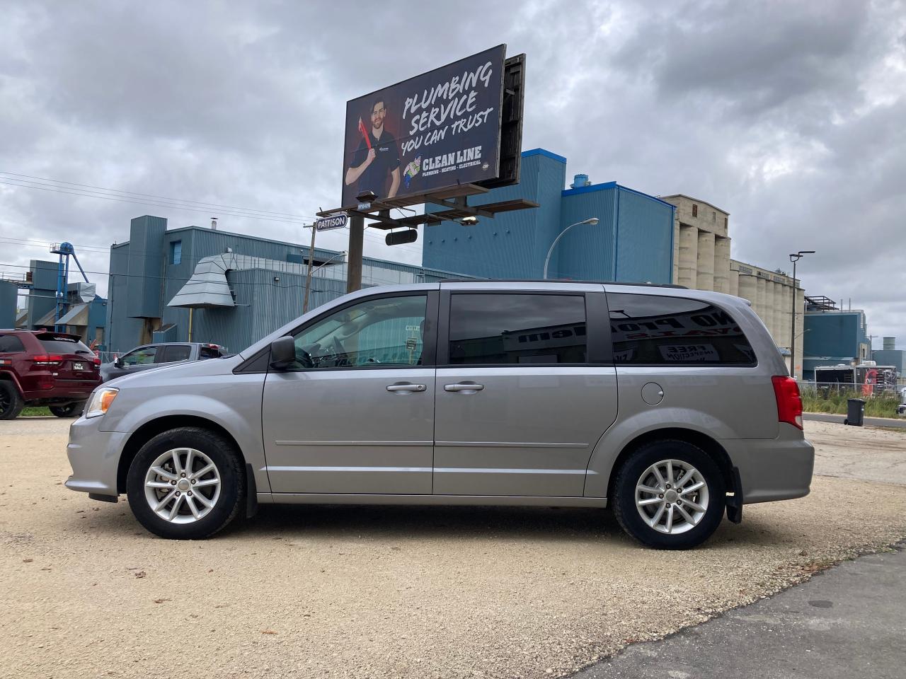 2015 Dodge Grand Caravan SXT - Photo #3