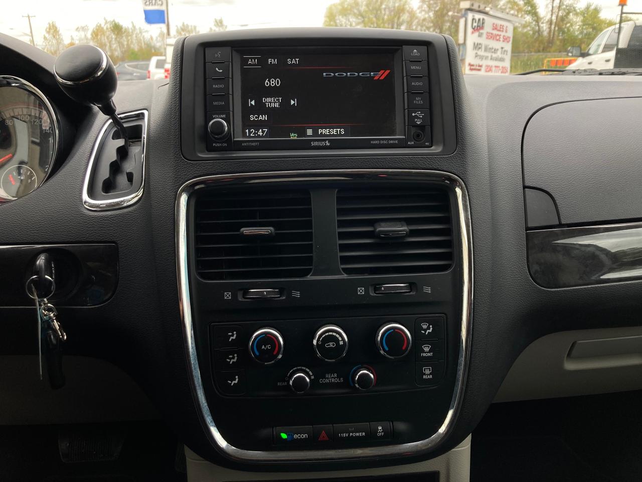 2015 Dodge Grand Caravan SXT - Photo #10