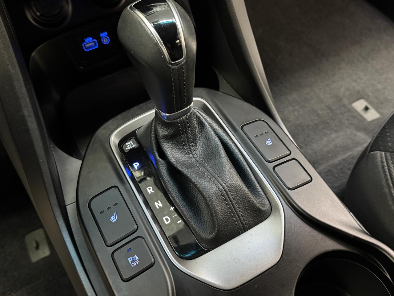 2017 Hyundai Santa Fe Sport Premium+Camera+Bluetooth+LOW KMS+CLEAN CARFAX Photo