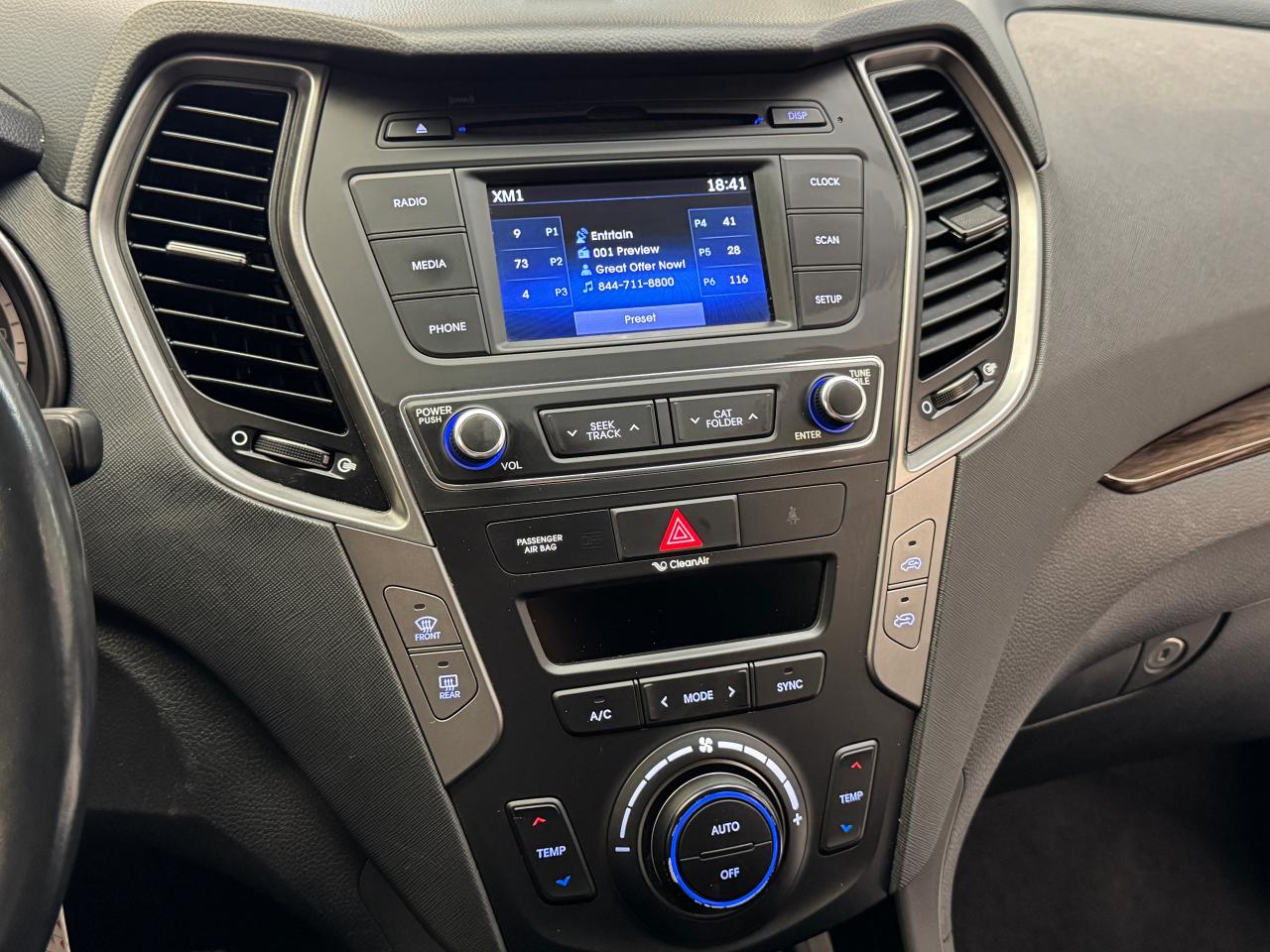 2017 Hyundai Santa Fe Sport Premium+Camera+Bluetooth+LOW KMS+CLEAN CARFAX Photo