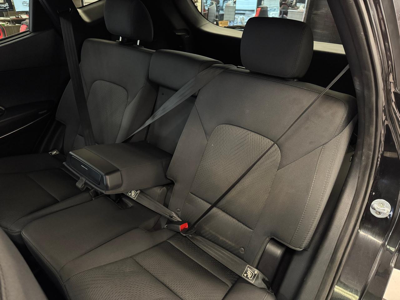 2017 Hyundai Santa Fe Sport Premium+Camera+Bluetooth+LOW KMS+CLEAN CARFAX Photo