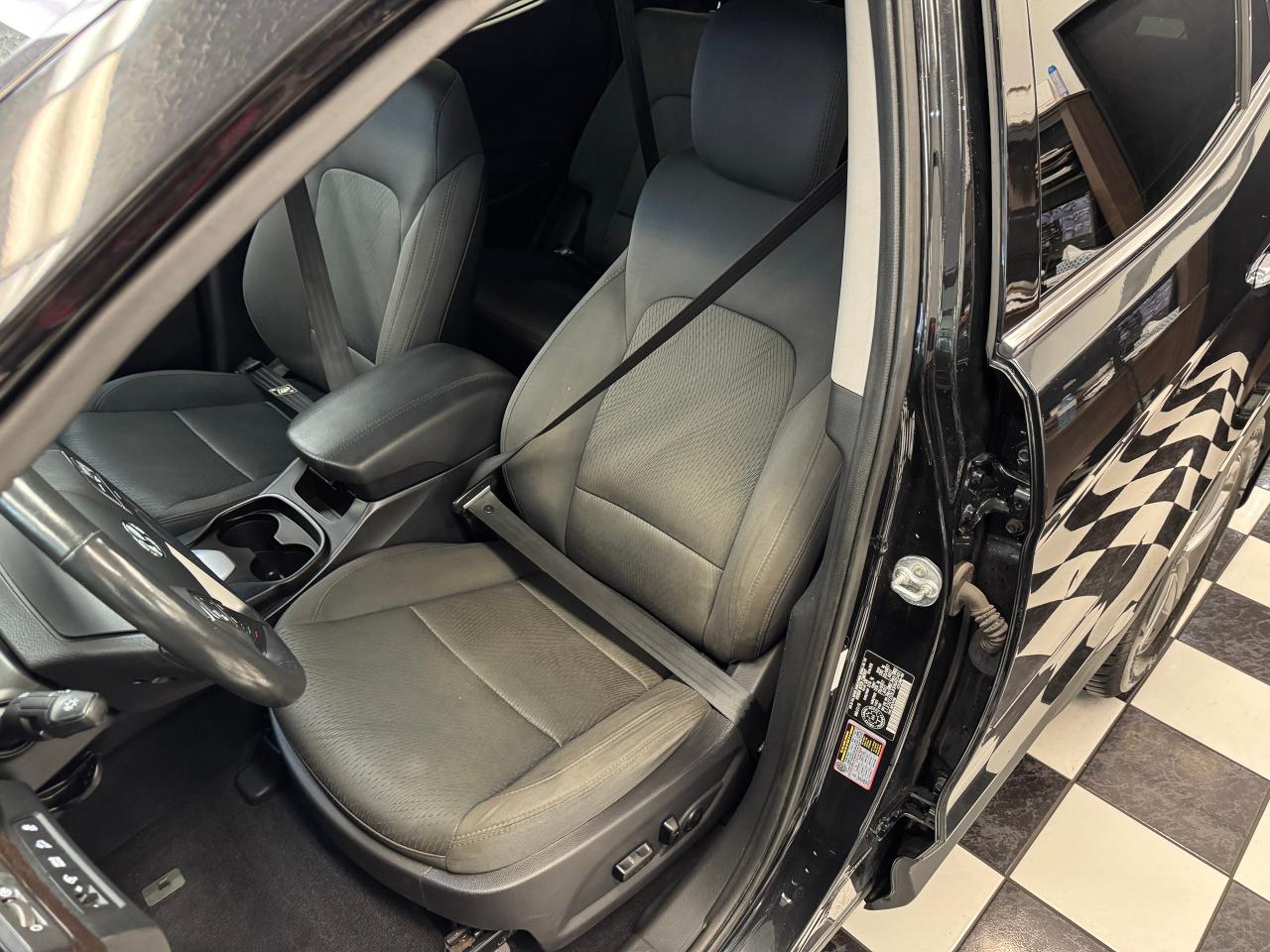 2017 Hyundai Santa Fe Sport Premium+Camera+Bluetooth+LOW KMS+CLEAN CARFAX Photo