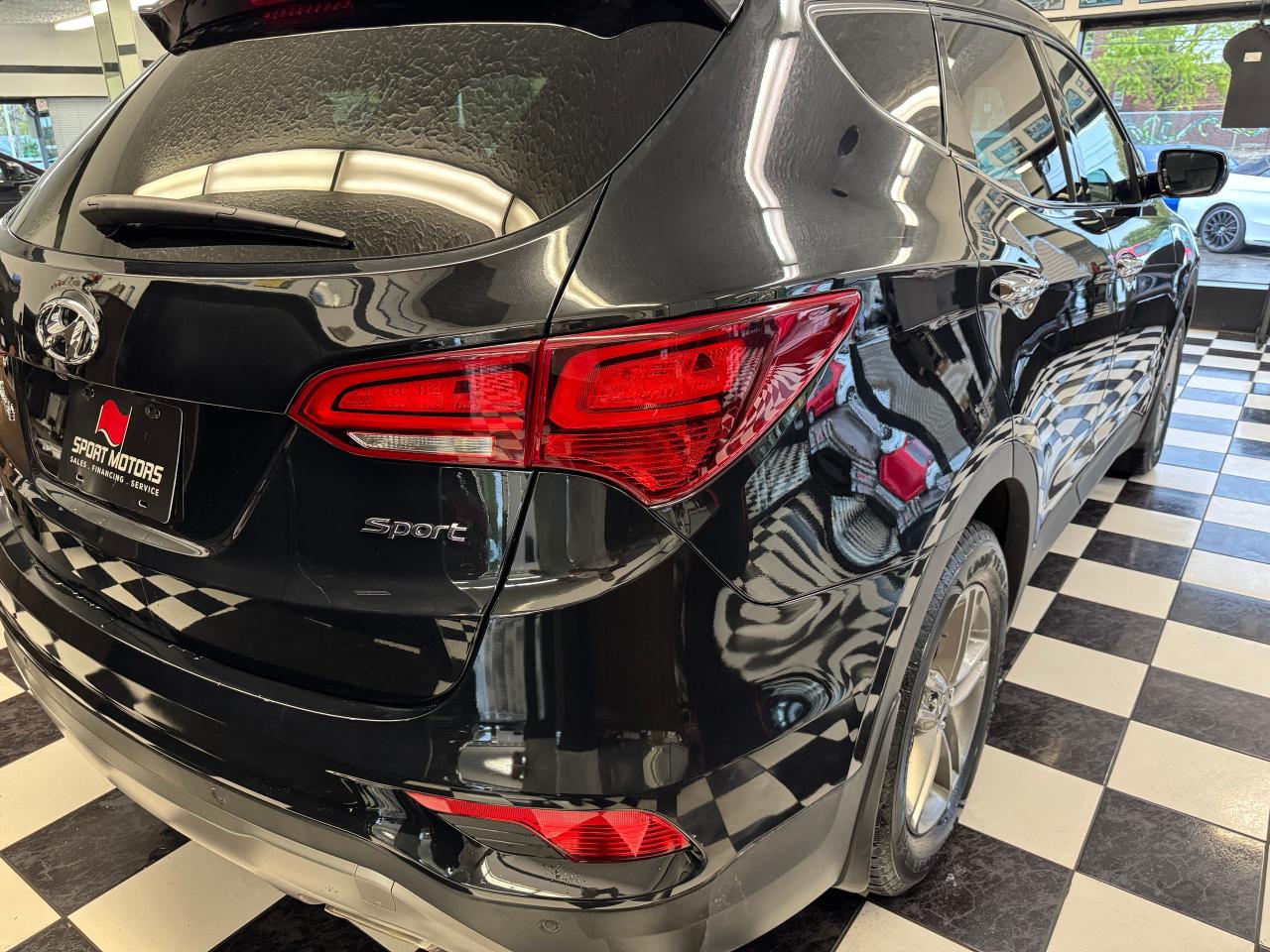 2017 Hyundai Santa Fe Sport Premium+Camera+Bluetooth+LOW KMS+CLEAN CARFAX Photo