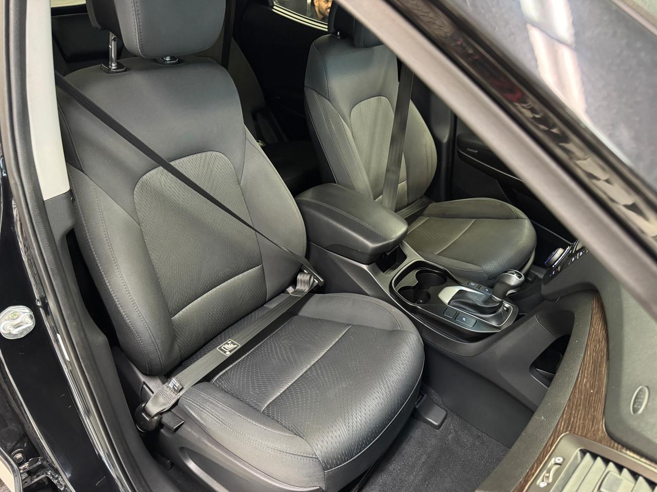 2017 Hyundai Santa Fe Sport Premium+Camera+Bluetooth+LOW KMS+CLEAN CARFAX Photo