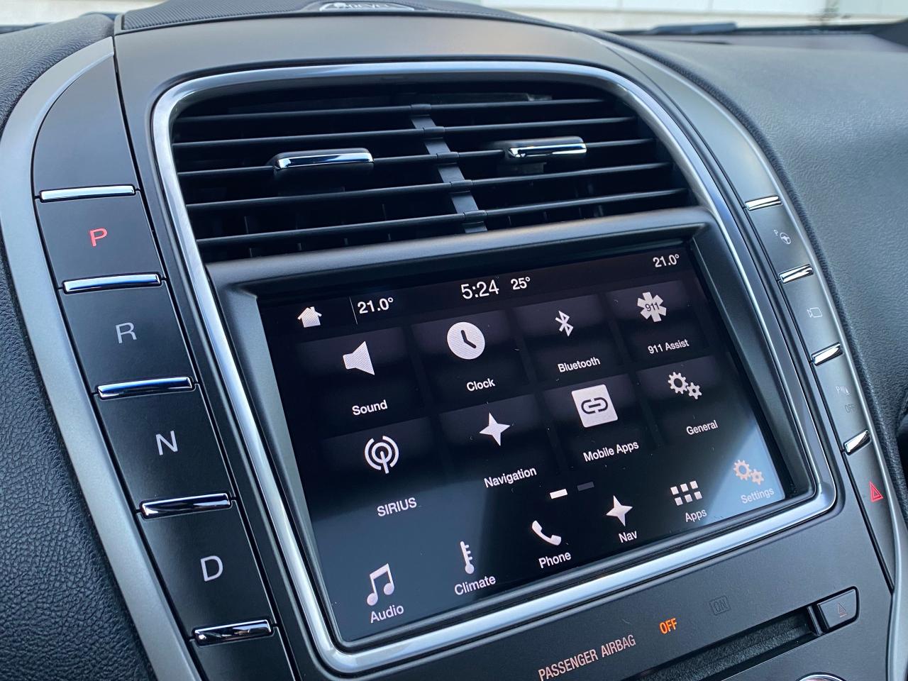 2016 Lincoln MKX RESERVE-AWD-NAV-360 CAM-PANO ROOF-1 OWNER - Photo #28