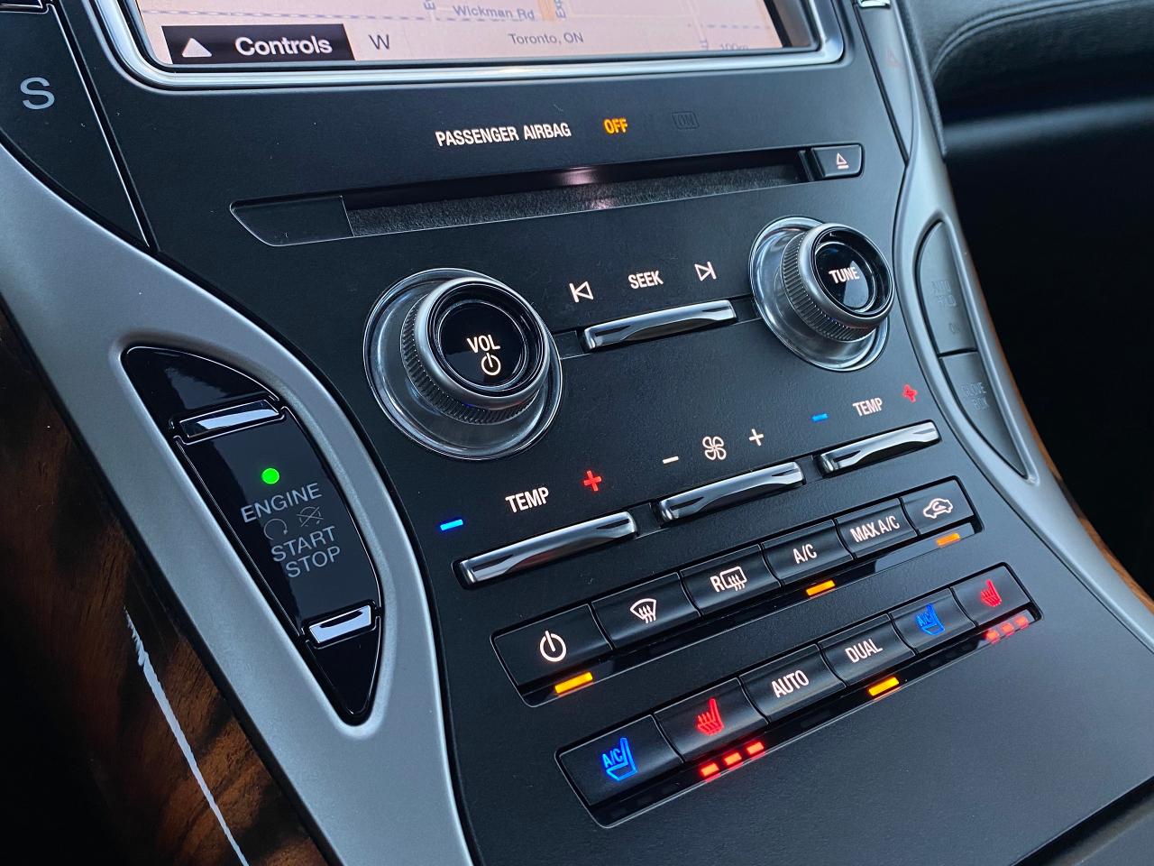 2016 Lincoln MKX RESERVE-AWD-NAV-360 CAM-PANO ROOF-1 OWNER - Photo #17