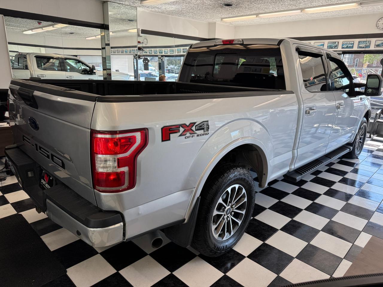 2019 Ford F-150 XLT 4WD SuperCrew 6.5' Box+New Tires+Brakes Photo9