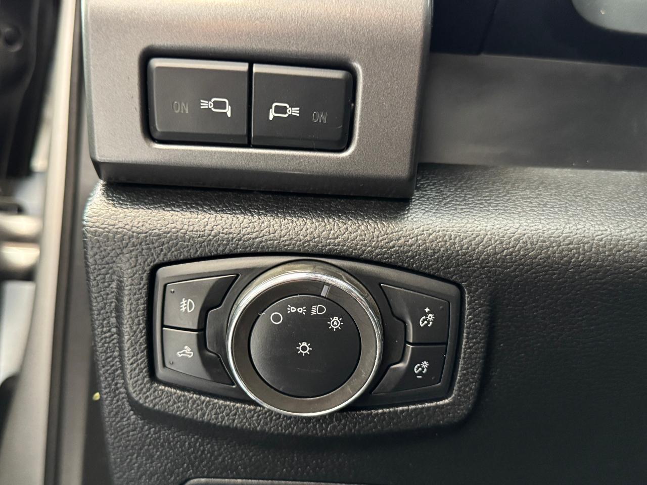 2019 Ford F-150 XLT 4WD SuperCrew 6.5' Box+New Tires+Brakes Photo47