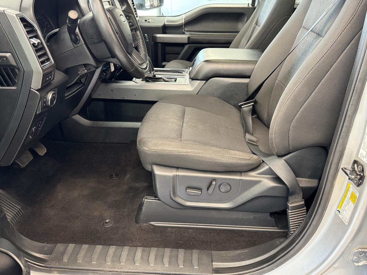 2019 Ford F-150 XLT 4WD SuperCrew 6.5' Box+New Tires+Brakes Photo20