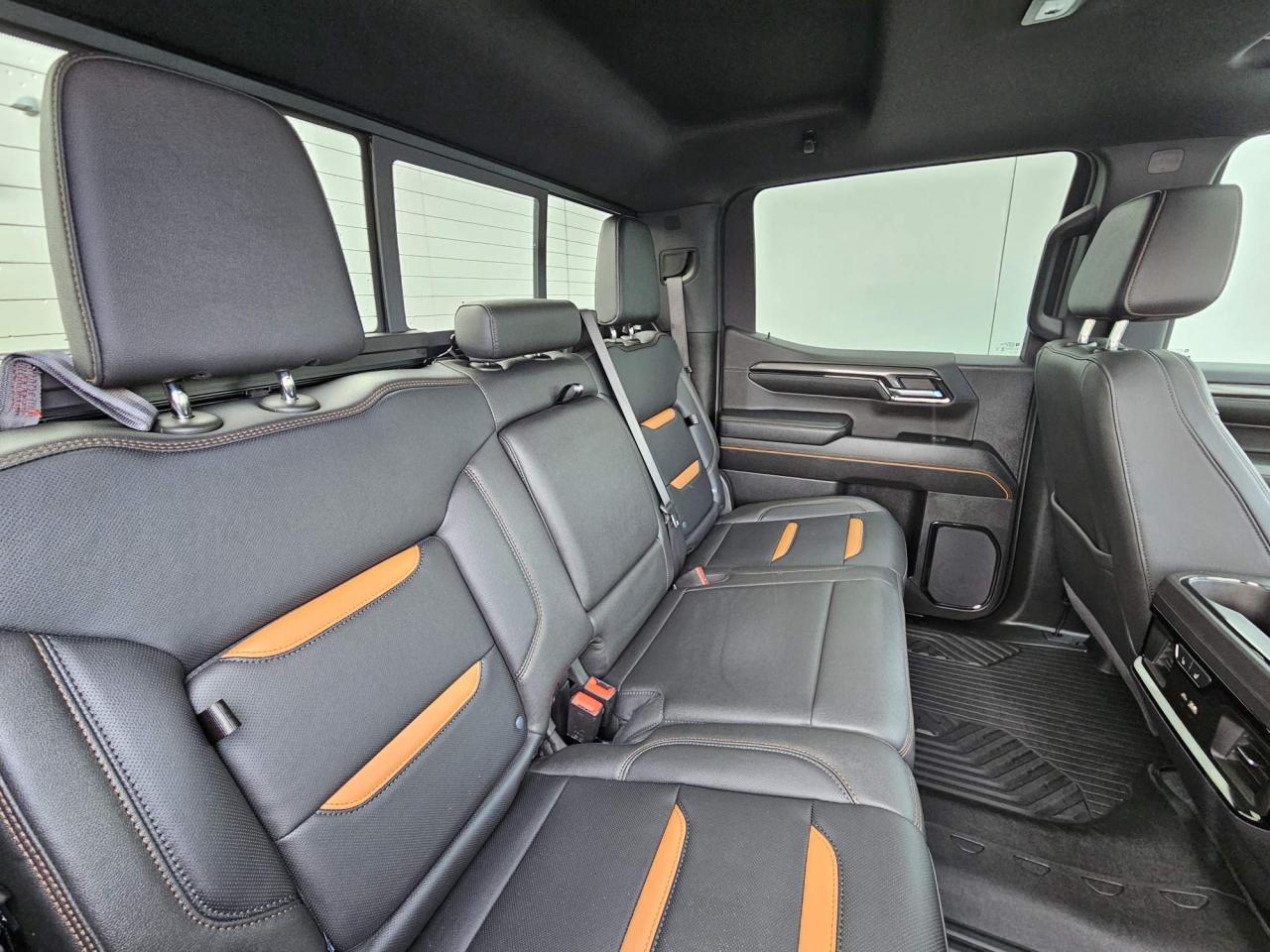 2024 GMC Sierra 1500 AT4 One Owner | Premium | Sunroof | Technology Package | 20" Wheels Photo