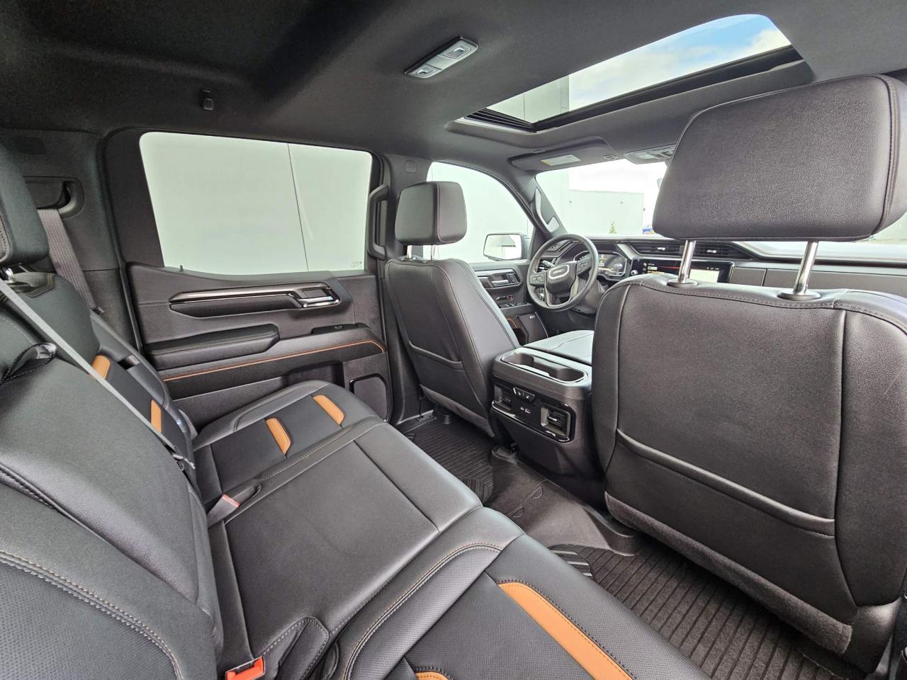 2024 GMC Sierra 1500 AT4 One Owner | Premium | Sunroof | Technology Package | 20" Wheels Photo