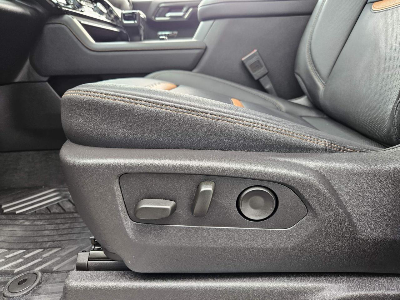 2024 GMC Sierra 1500 AT4 One Owner | Premium | Sunroof | Technology Package | 20" Wheels Photo