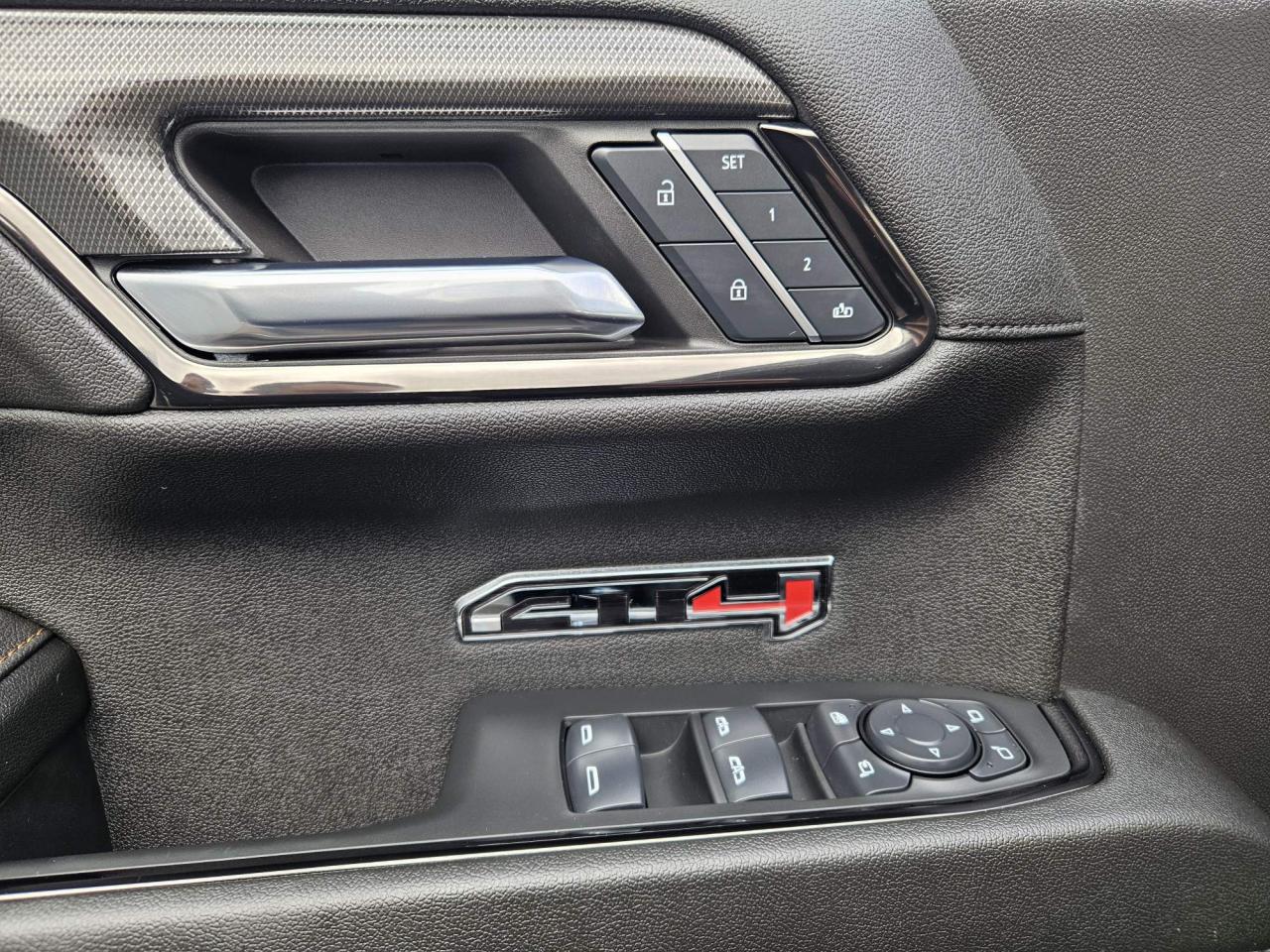 2024 GMC Sierra 1500 AT4 One Owner | Premium | Sunroof | Technology Package | 20" Wheels Photo