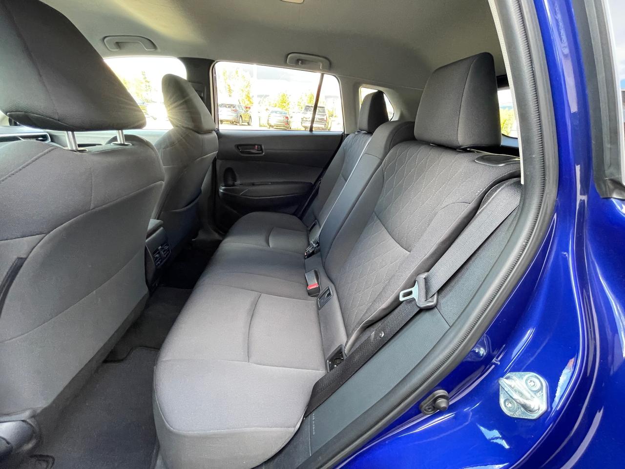2023 Toyota Corolla Cross LE Photo