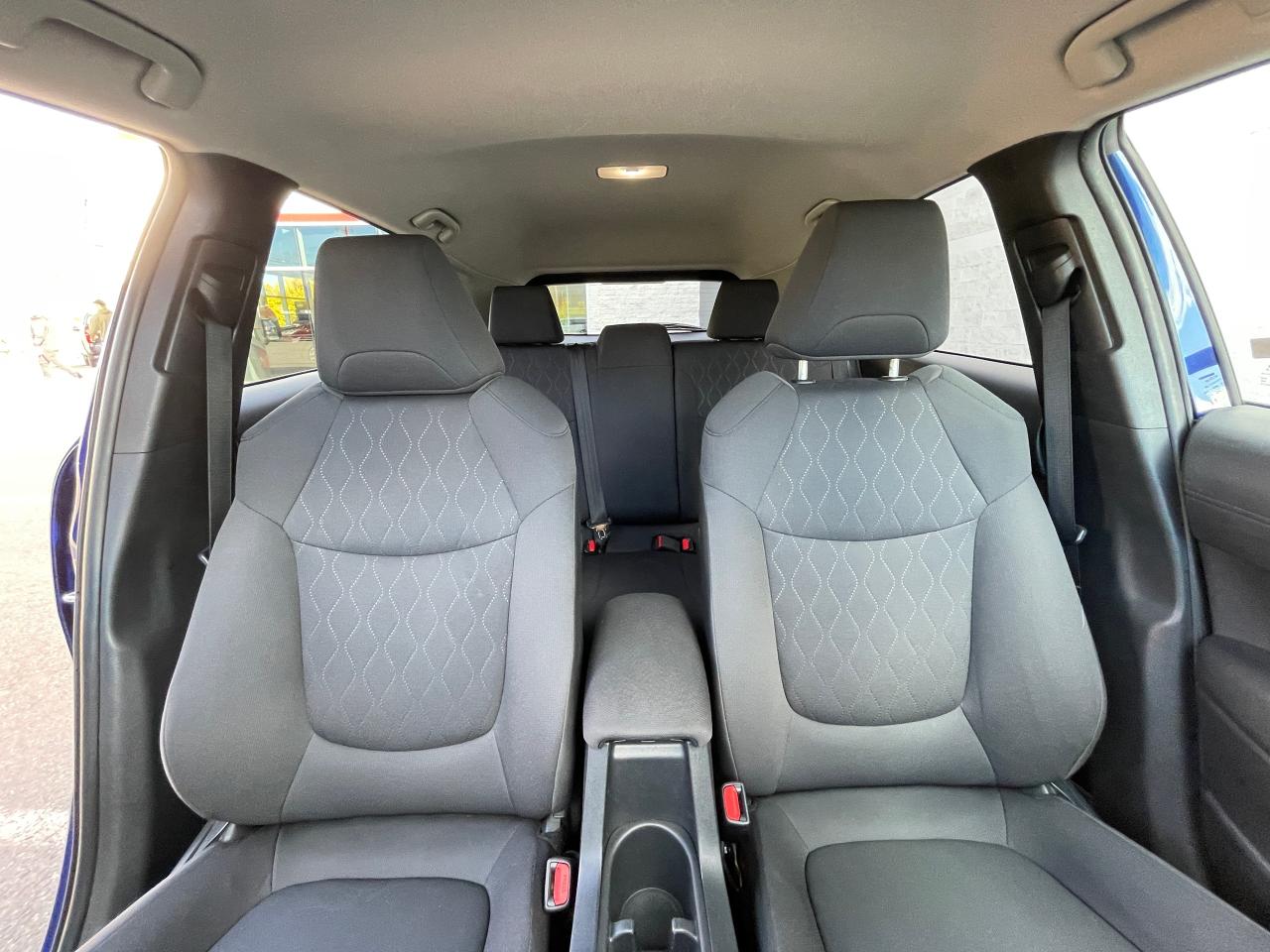 2023 Toyota Corolla Cross LE Photo