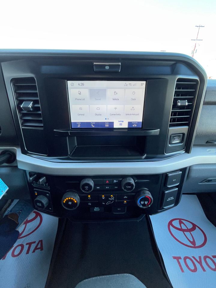 2025 Ford F-350 Super Duty SRW XLT Photo