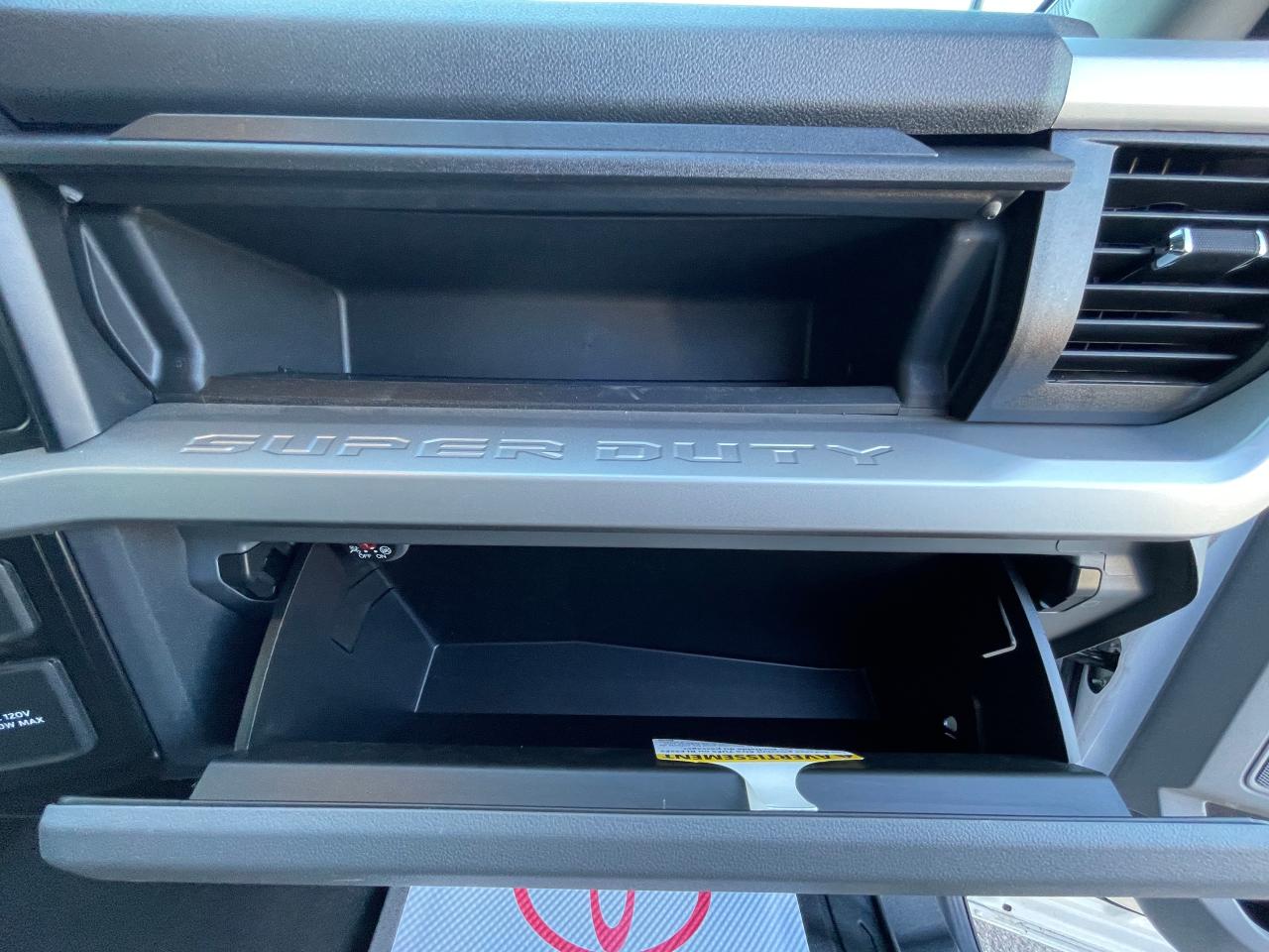 2025 Ford F-350 Super Duty SRW XLT Photo