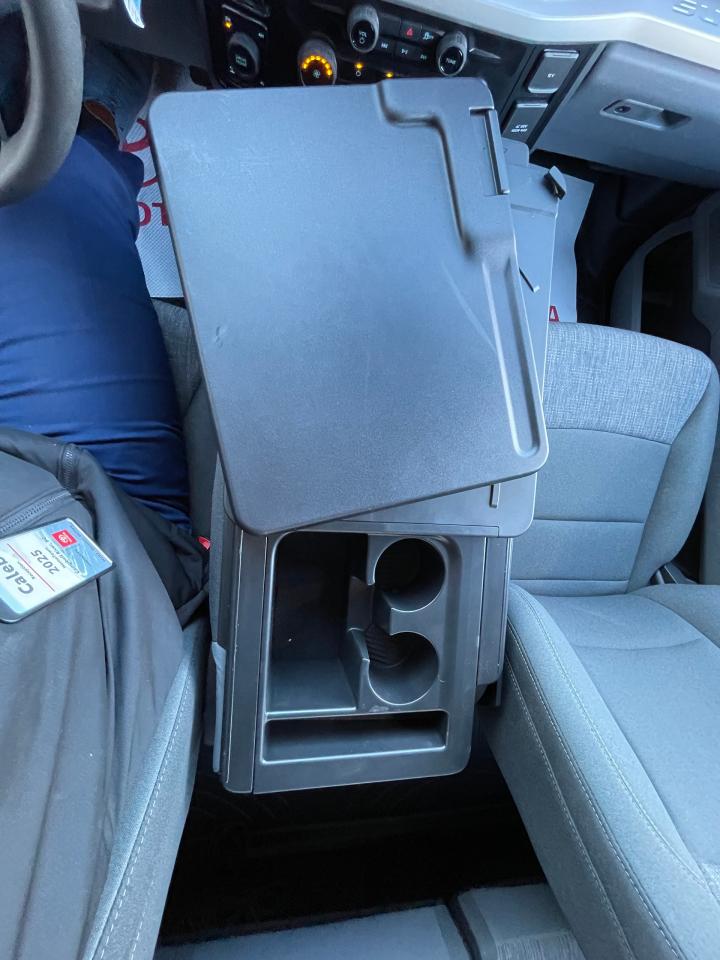2025 Ford F-350 Super Duty SRW XLT Photo