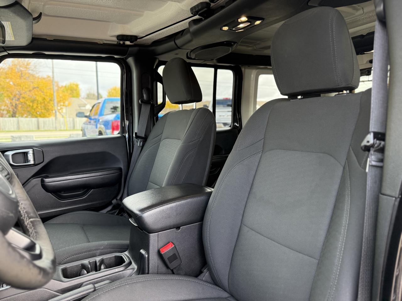2019 Jeep Wrangler Unlimited Sport S 4x4 | BLUETOOTH | HEATED SEATS | Photo