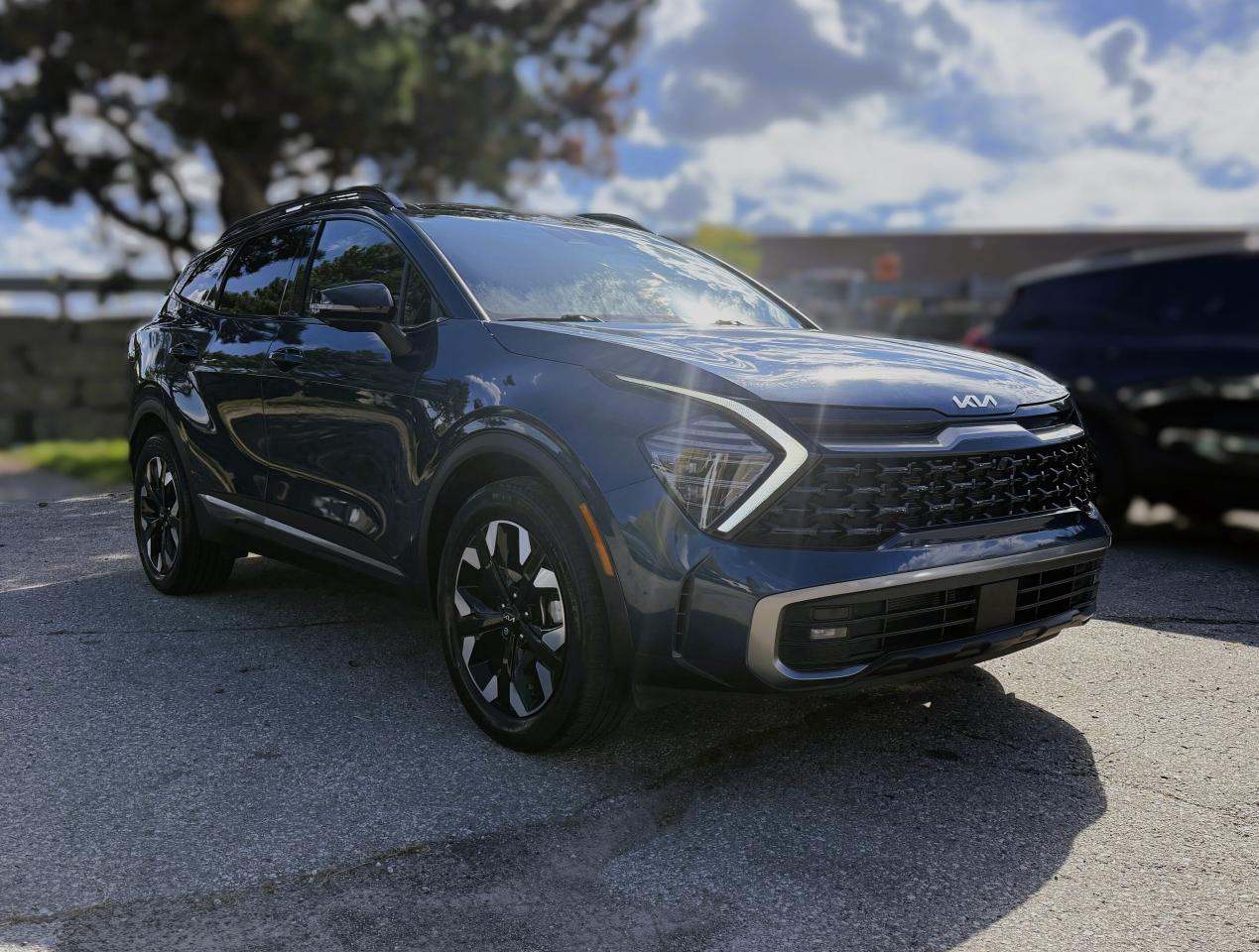 2023 Kia Sportage X-Line Limited AWD w-Black Interior | REMOTE START Photo