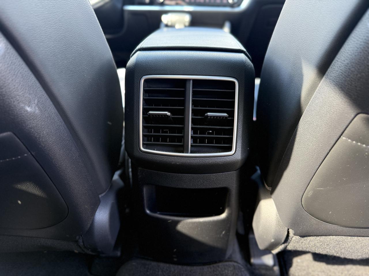 2023 Kia Sportage X-Line Limited AWD w-Black Interior | REMOTE START Photo