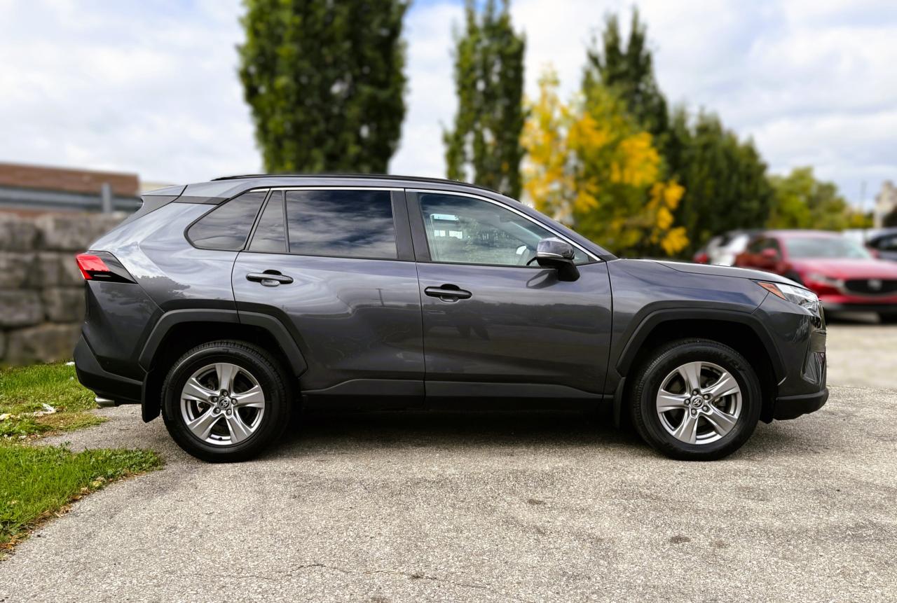 2023 Toyota RAV4 XLE AWD | SUNROOF | HEATED SEATS | LANE KEEP | Photo3