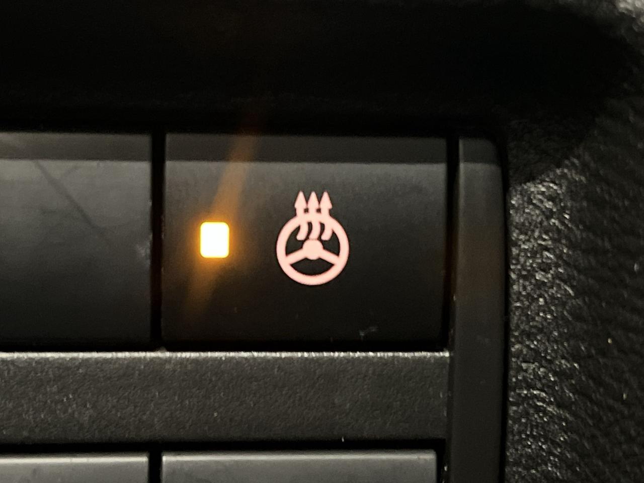 2023 Nissan Kicks SV  | CARPLAY | 17IN ALLOYS | ADAPT. CRUISE Photo