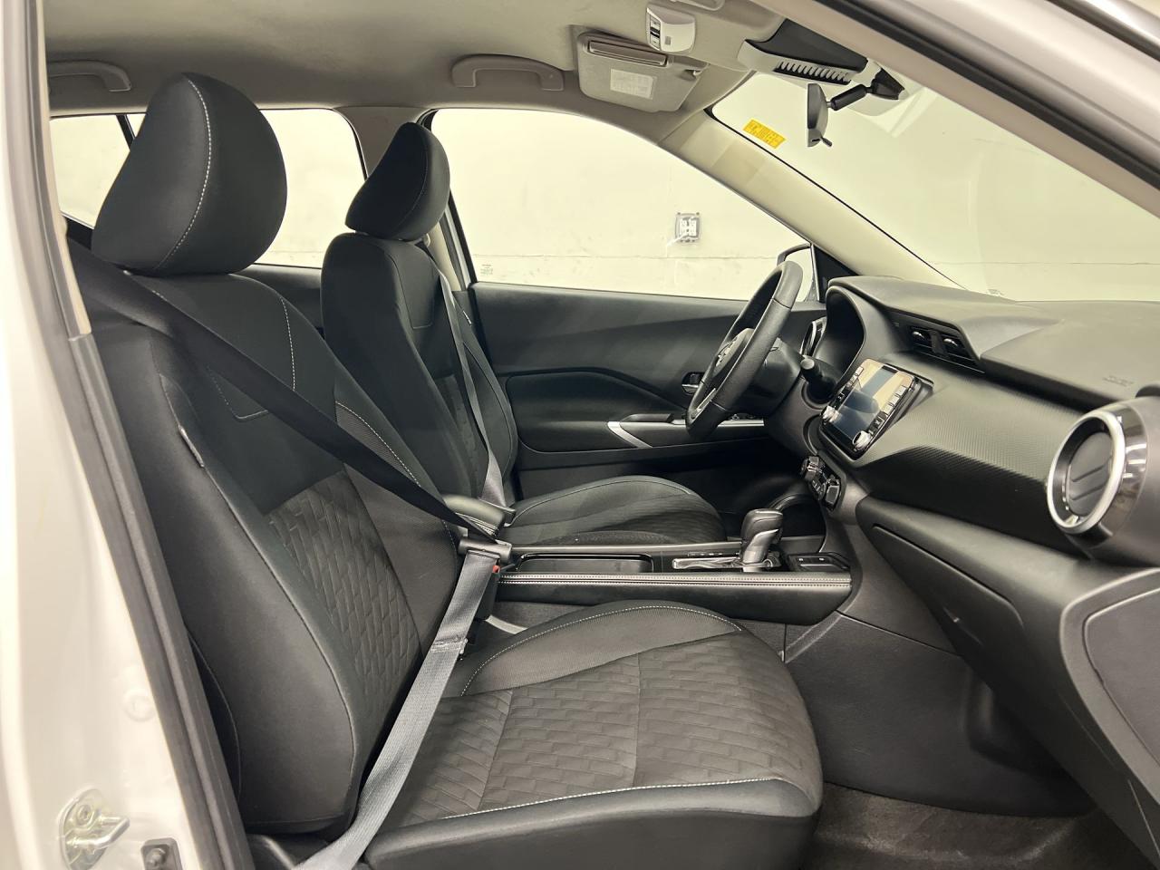 2023 Nissan Kicks SV  | CARPLAY | 17IN ALLOYS | ADAPT. CRUISE Photo