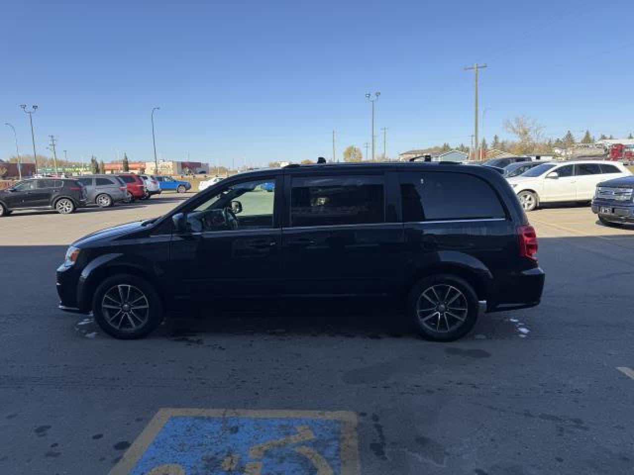 2017 Dodge Grand Caravan SE Plus - Photo #5