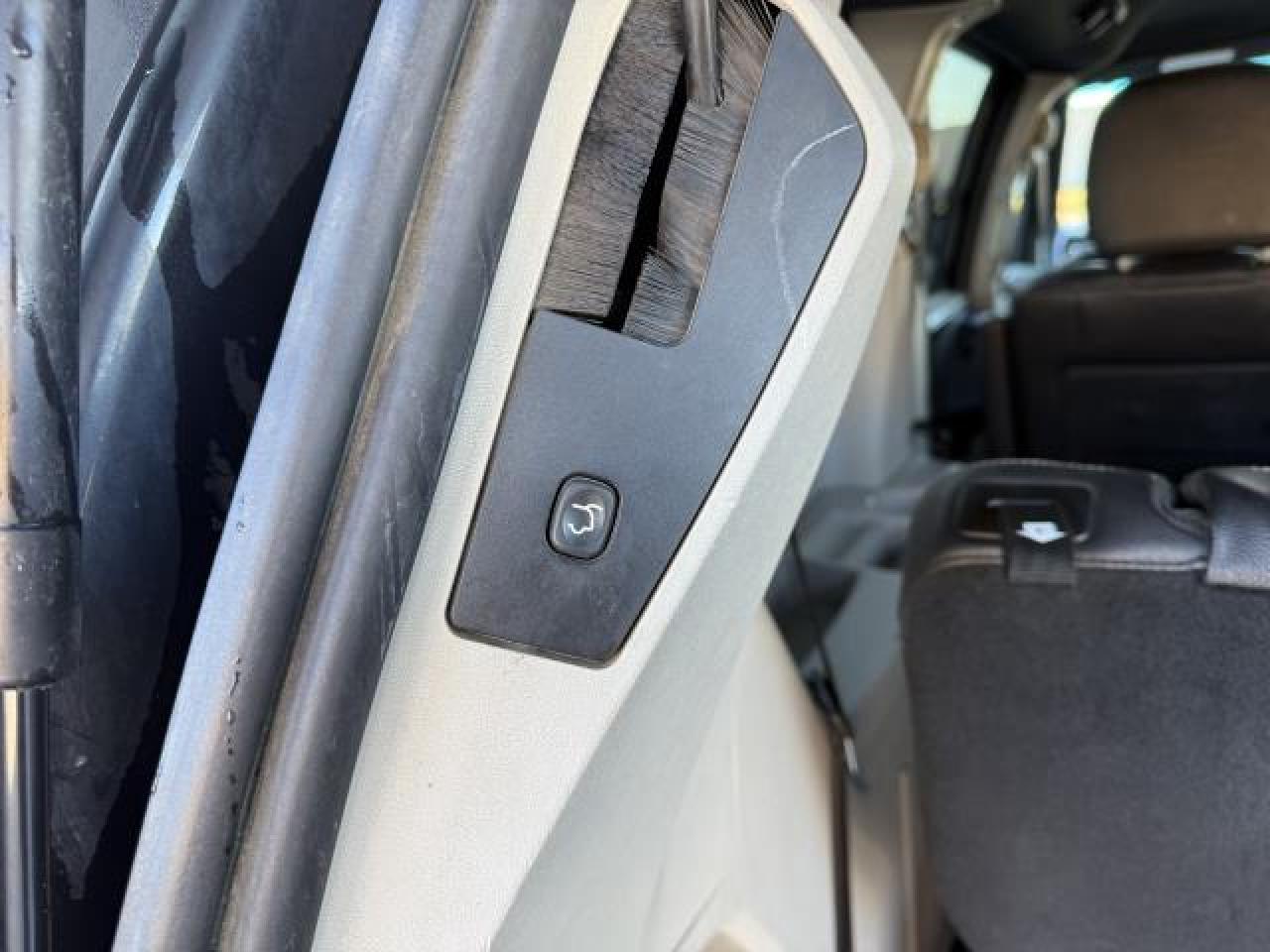 2017 Dodge Grand Caravan SE Plus - Photo #8