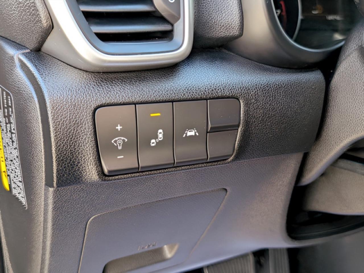 2022 Kia Sportage EX  **PANO ROOF - HTD SW** Photo